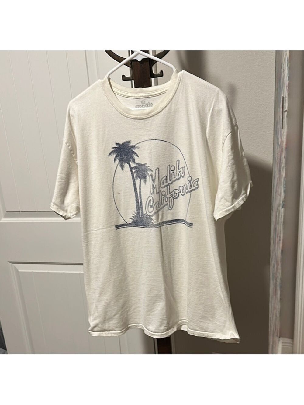 GOODIE TWO SLEEVES Adult Unisex Vintage Wash Malibu California T-shirt Size XL